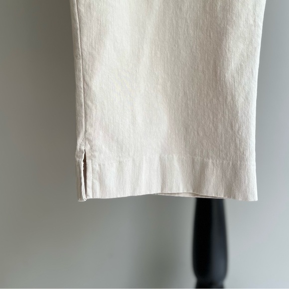 Reitmans light beige slip on capri pants - Picture 4 of 8